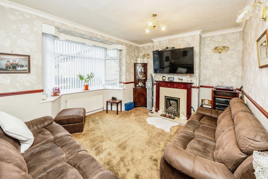 Property photo 2 of 19 Living Room