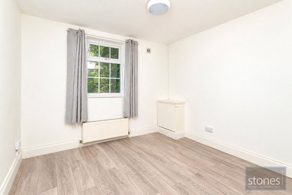 Property photo 2 of 16 Picture No. 04