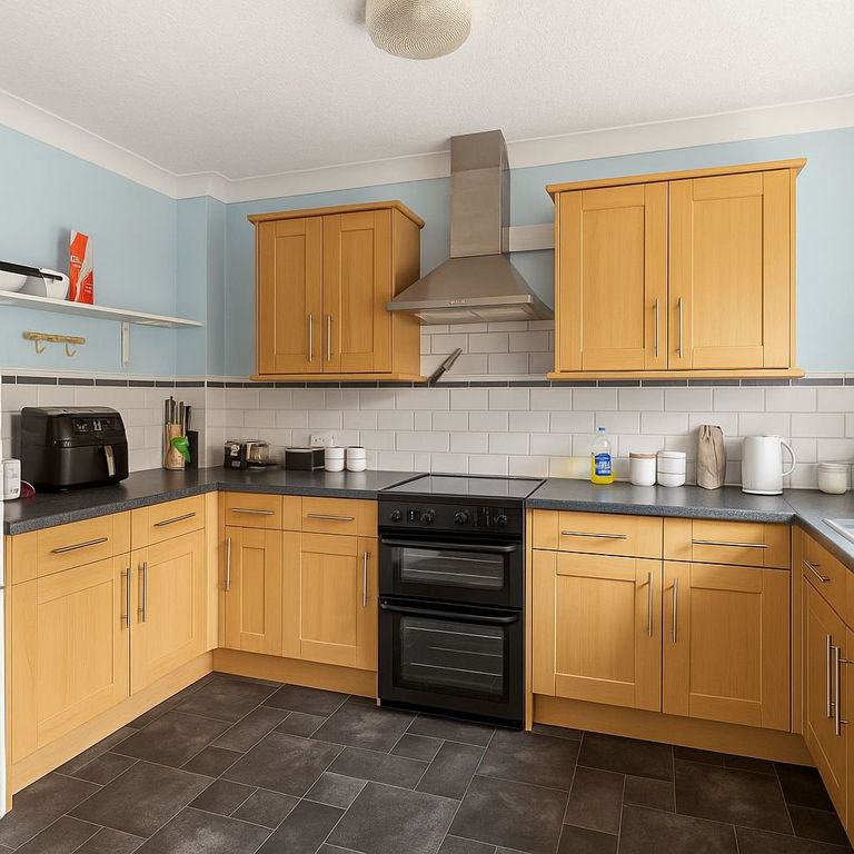 Property photo 2 of 6