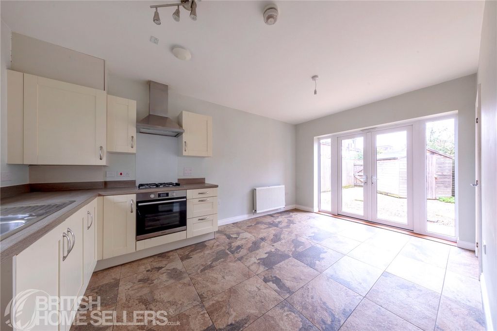 Property photo 2 of 20 Picture No. 06