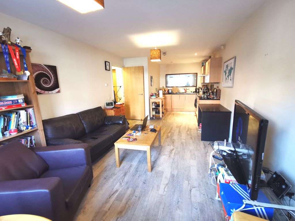 Property photo 3 of 6