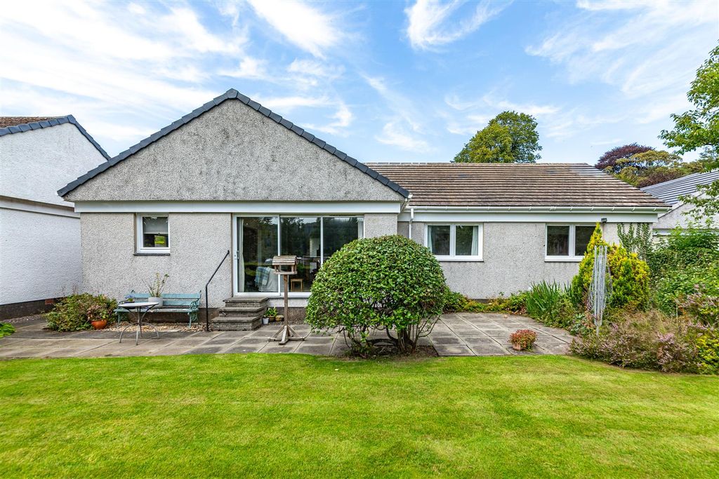 Property photo 2 of 31 2 Manorpark Stow Galashiels 60.Jpg