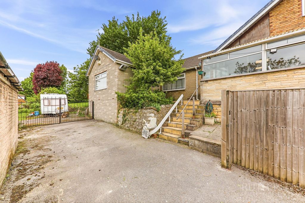 Property photo 2 of 35