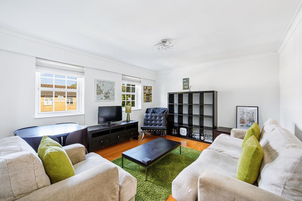 Property photo 2 of 10 33F Copenhagen Gardens-4.Jpg