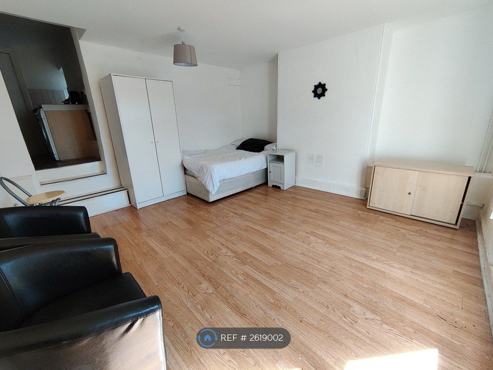 Property photo 3 of 3