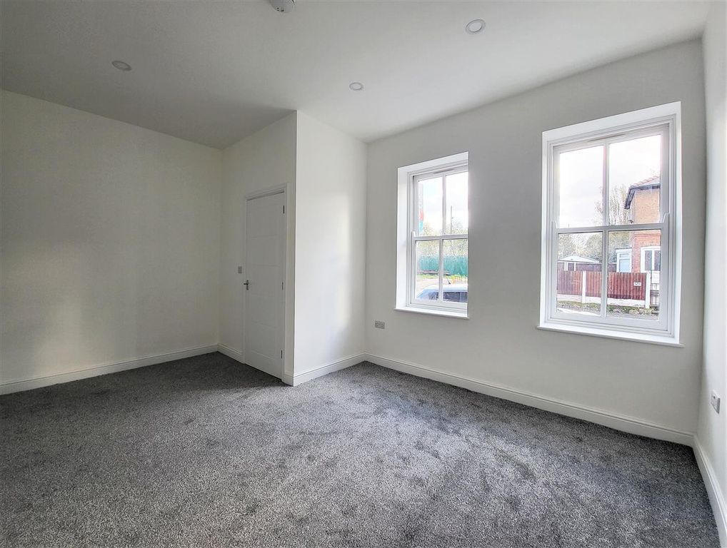 Property photo 2 of 13 Picture No. 11
