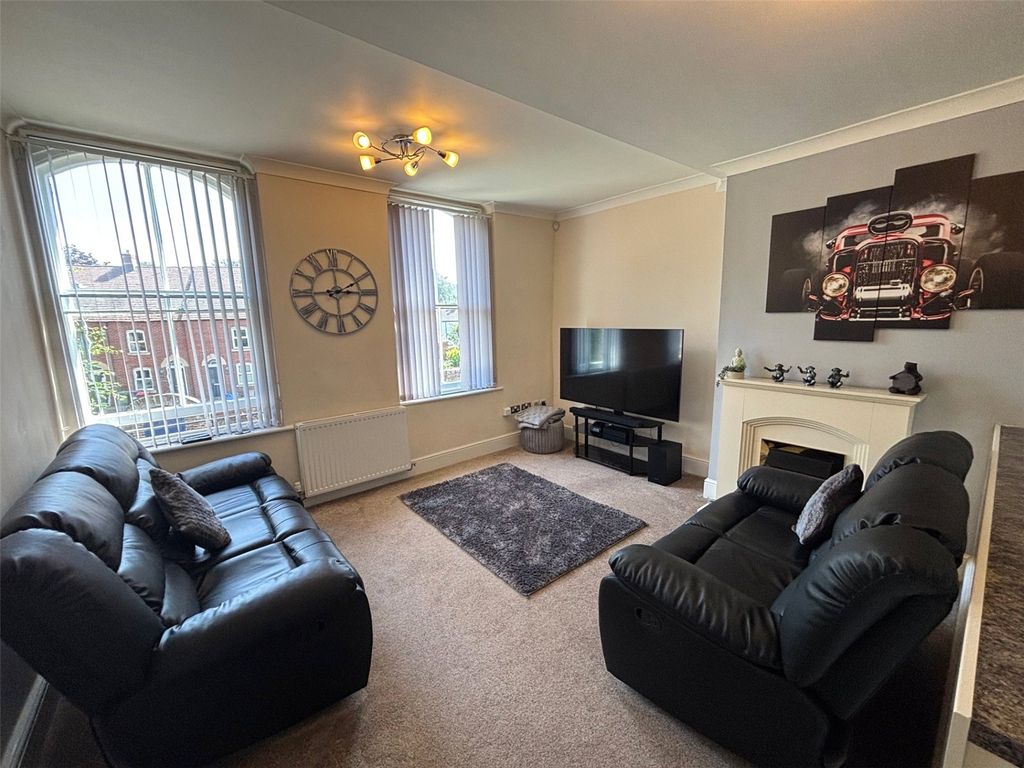 Property photo 3 of 14 Picture No. 07