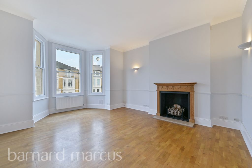 Property photo 2 of 9 Living Room