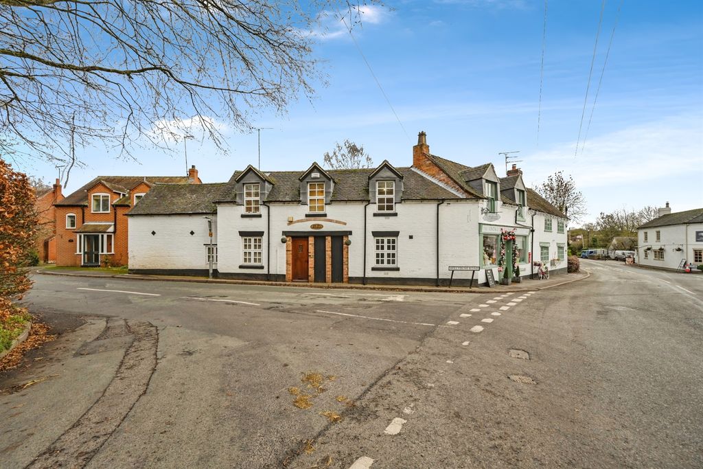 Property photo 1 of 20 Entrance Door: