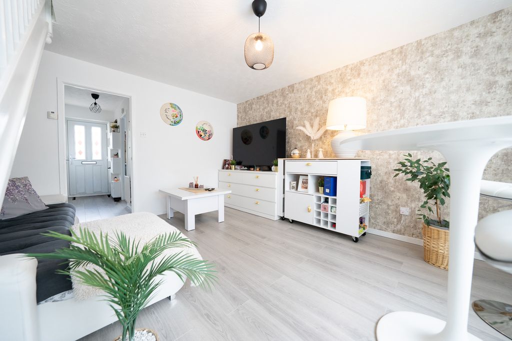 Property photo 3 of 16 Dsc03286