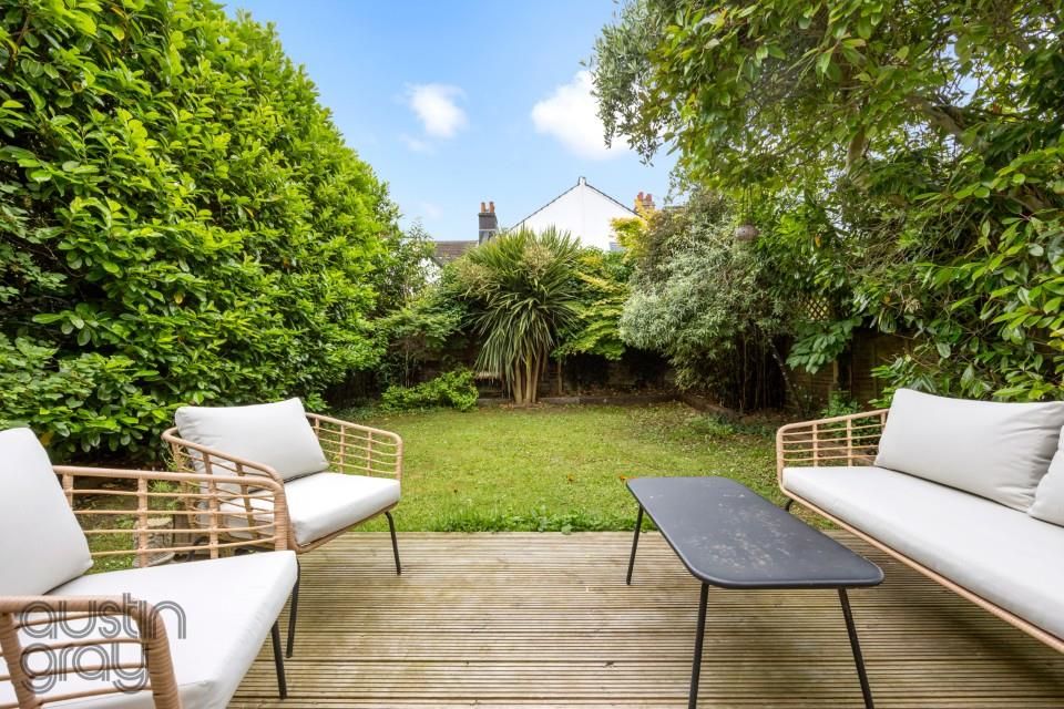 Property photo 2 of 19 Tivoli Road_13-018 (Custom).Jpg