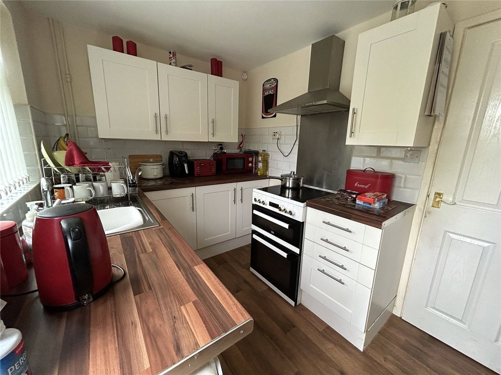 Property photo 2 of 12 Picture No. 07