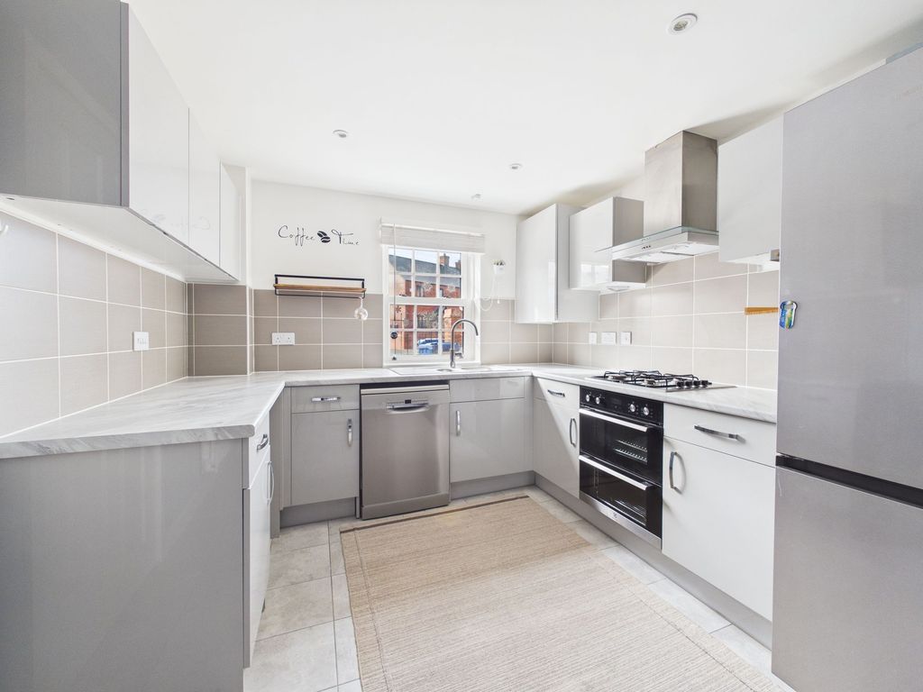 Property photo 3 of 21