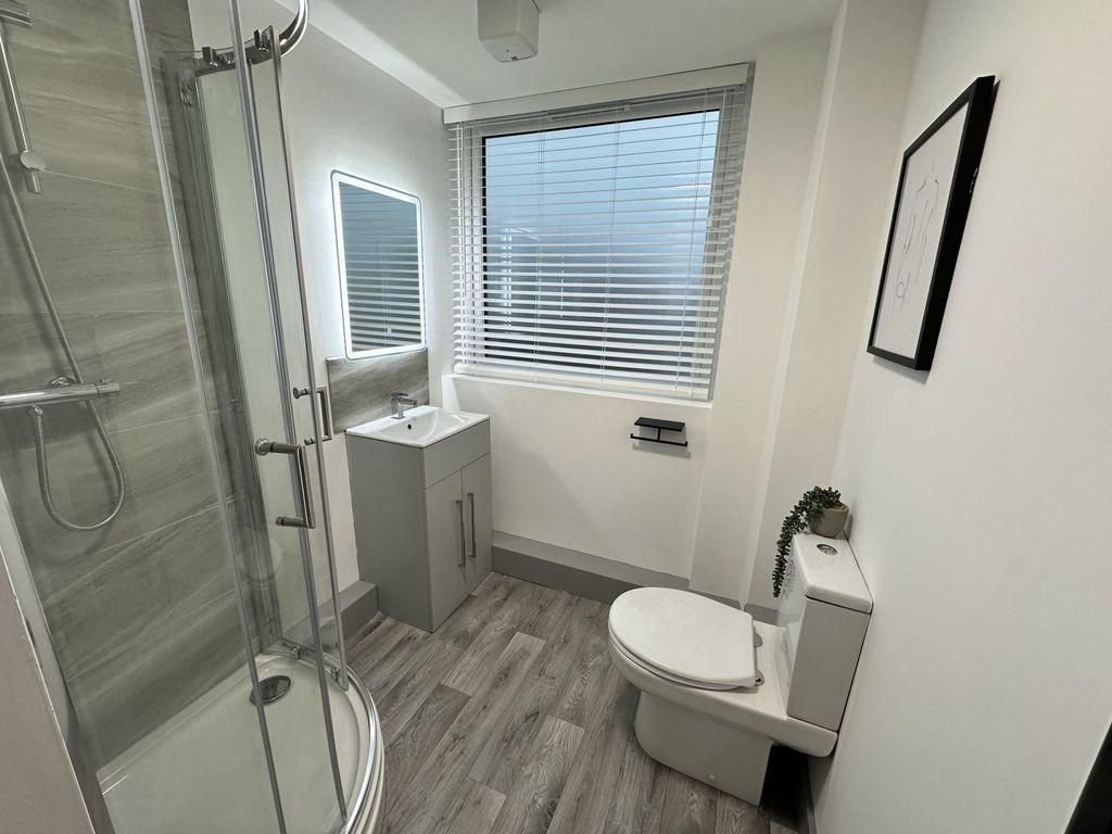 Property photo 2 of 19 Gallery