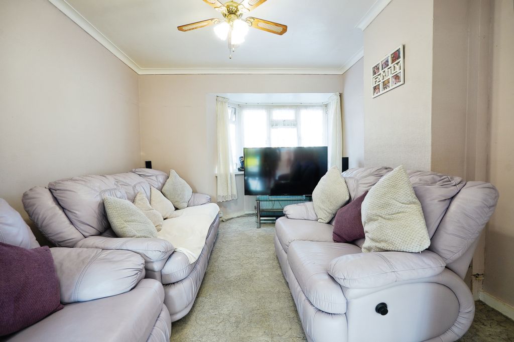 Property photo 3 of 14 B7Bdf977-d646-ee11-Be6F-6045Bdd2c52d