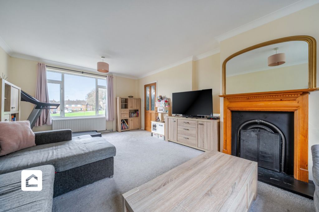 Property photo 2 of 21 2