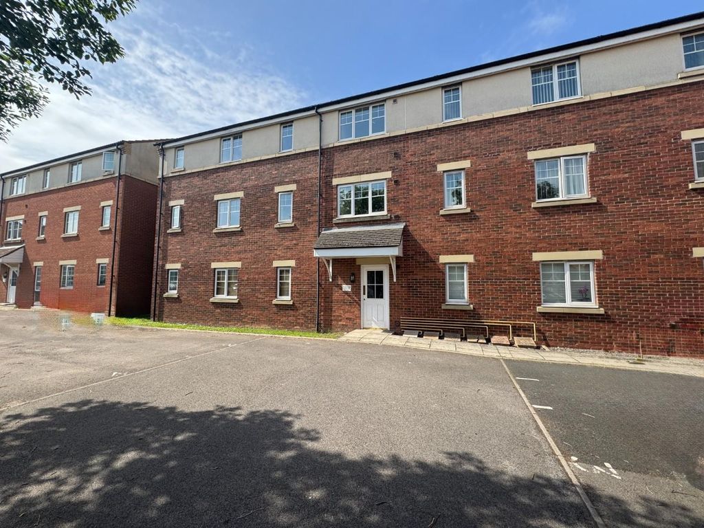 Property photo 1 of 12