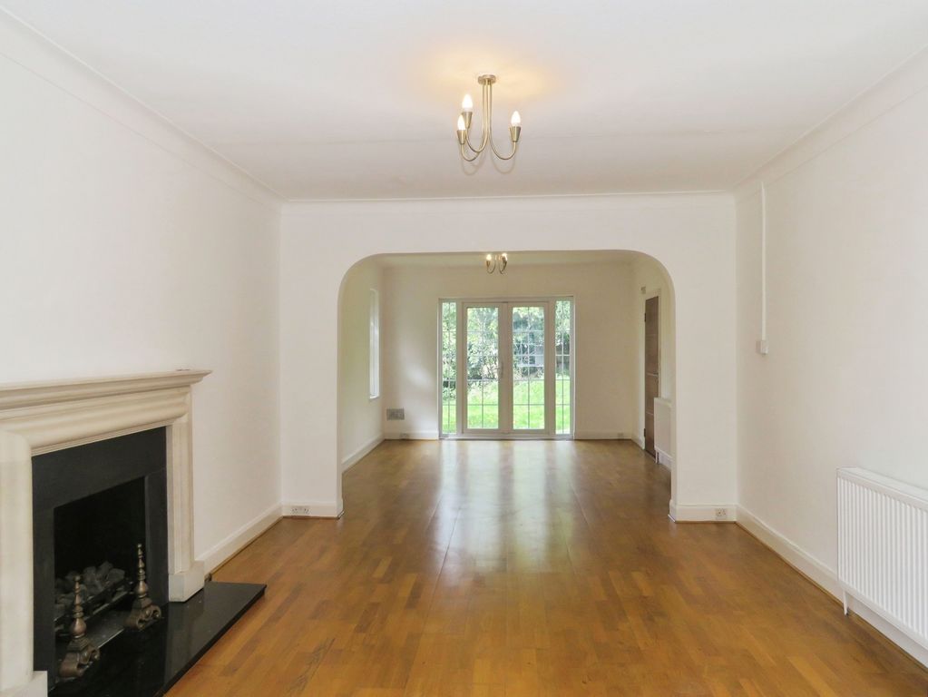 Property photo 3 of 25 Reception