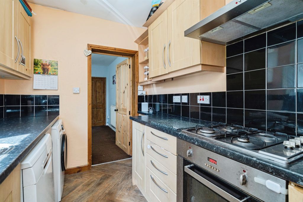 Property photo 3 of 19