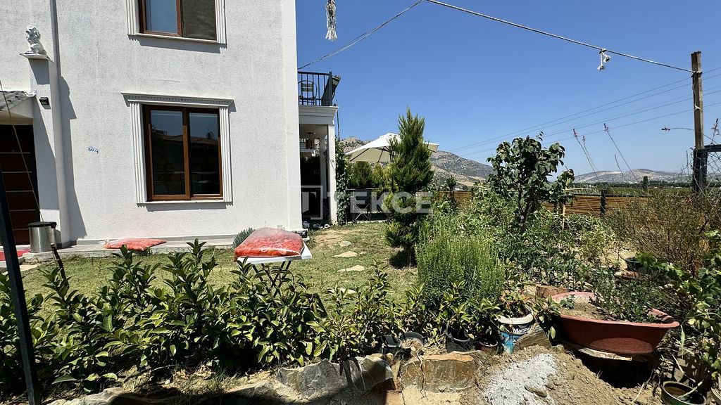 Property photo 2 of 54