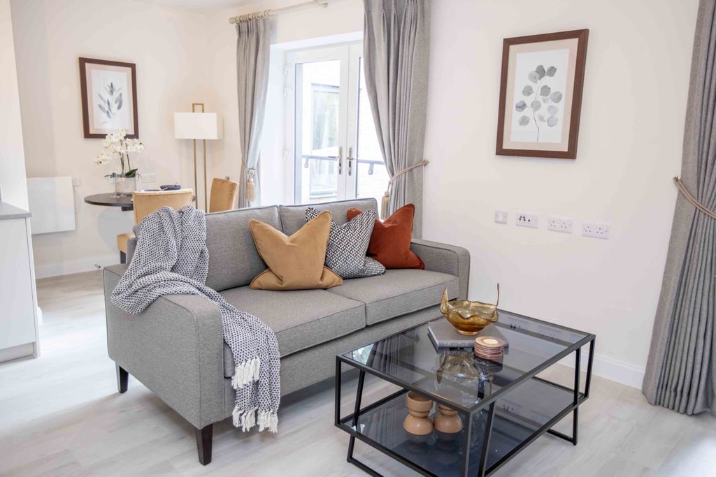 Property photo 3 of 10