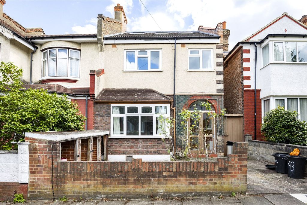 Property photo 3 of 9 Picture No. 13