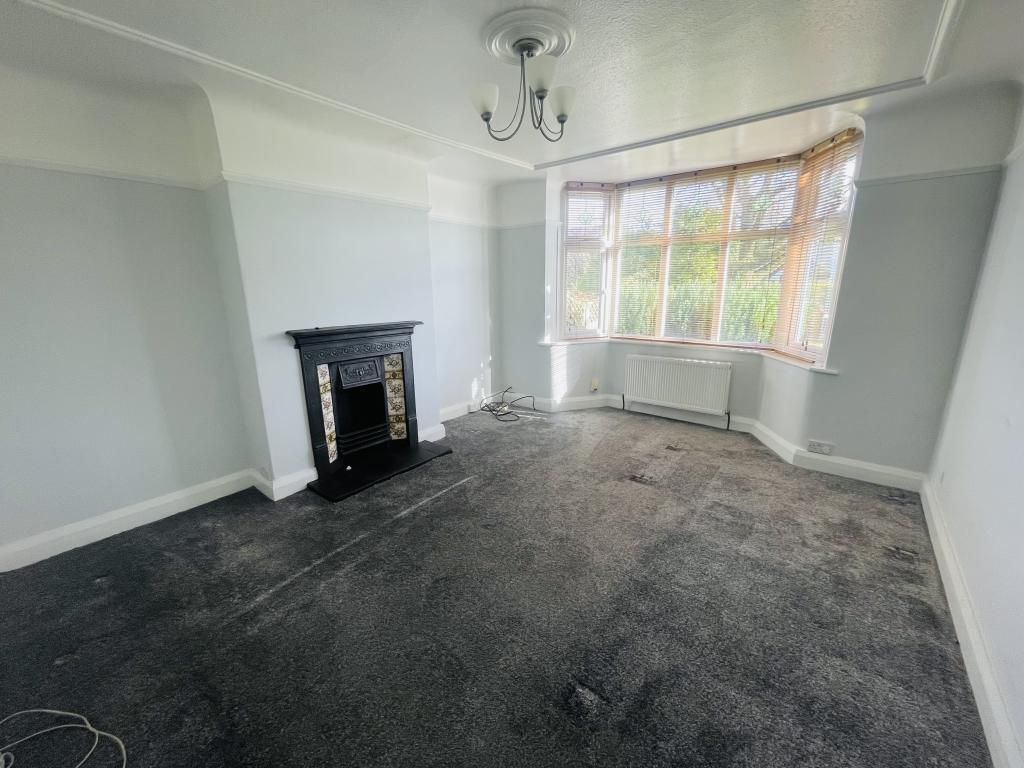 Property photo 3 of 24 Front Lounge