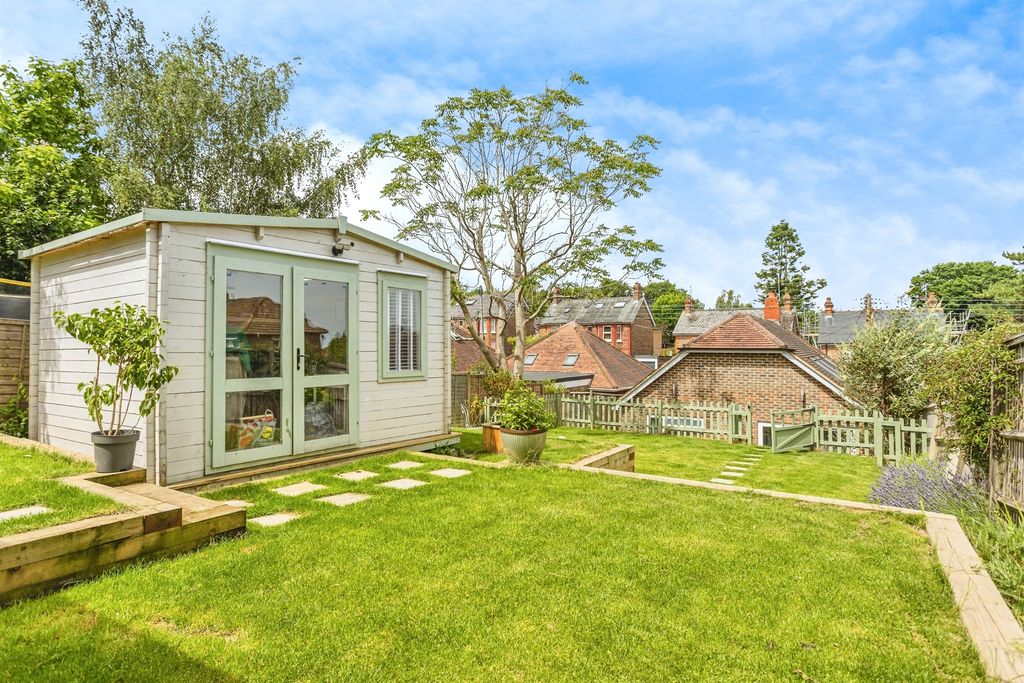 Property photo 1 of 17