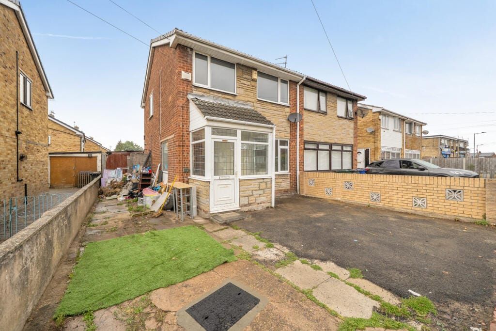 Property photo 1 of 17
