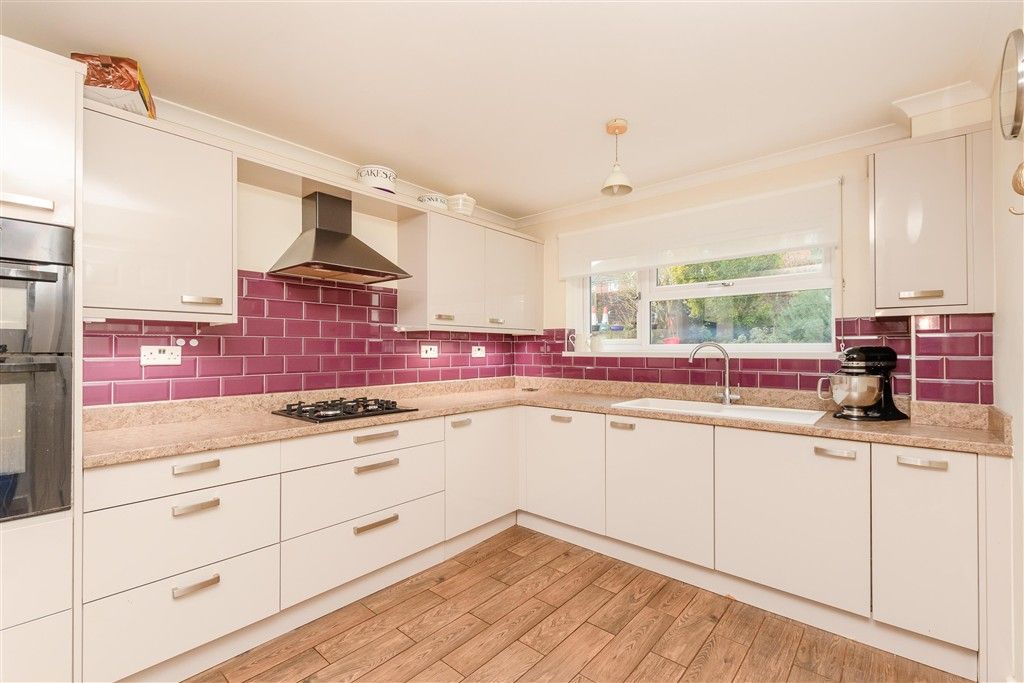 Property photo 1 of 16 Kitchen/Diner