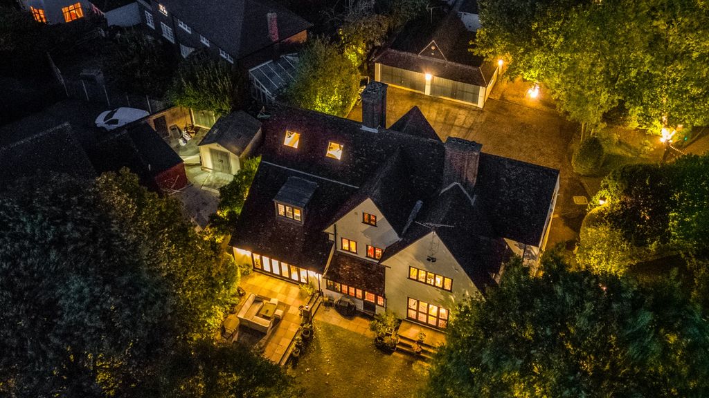 Additional image 38 of 6 bed detached house for saleMoormead Hill House, Offley Road, Hitchin SG5