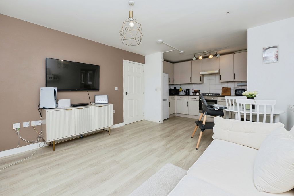 Property photo 2 of 13 Pbox-Img.Jpg