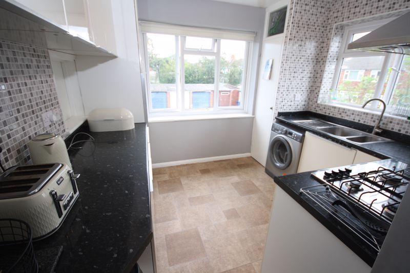 Property photo 3 of 11 Photo 14