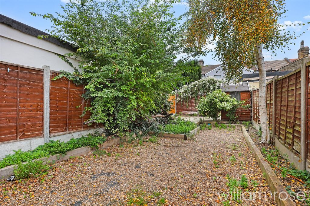 Property photo 3 of 14 4D4A3532.Jpg