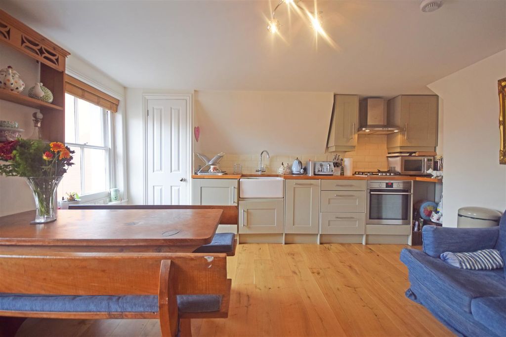 Property photo 1 of 7 Property Photo