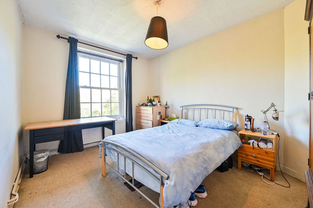 Property photo 3 of 7