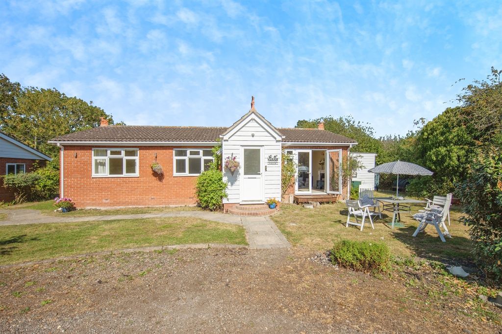 Property photo 2 of 17