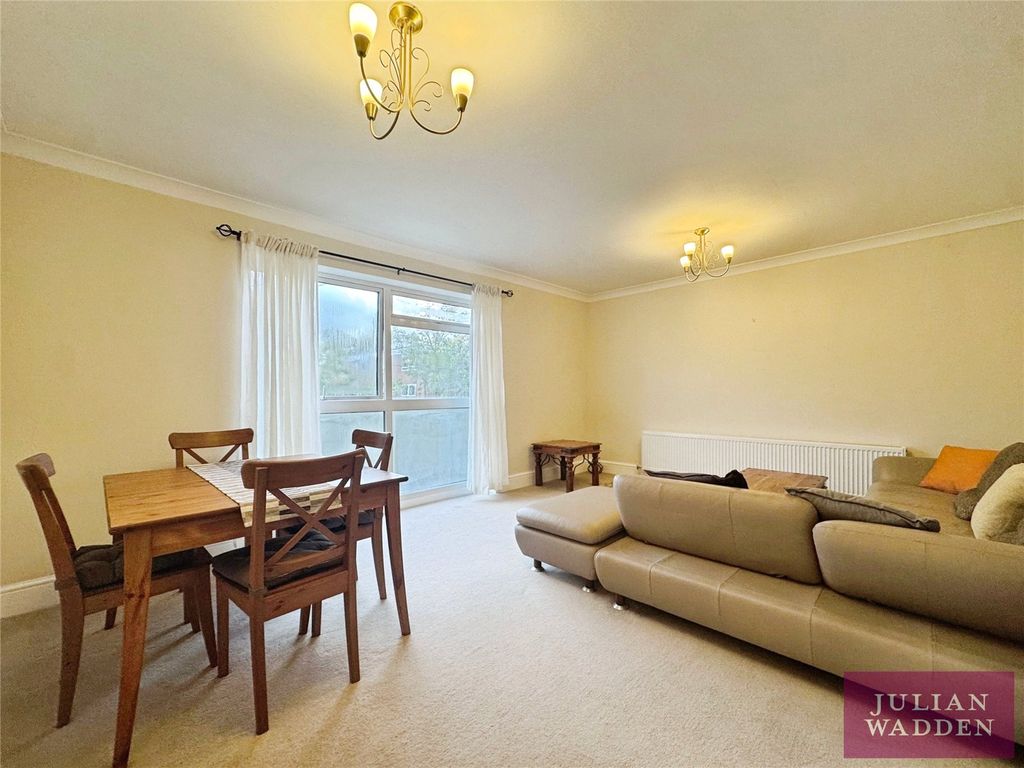 Property photo 3 of 10 Picture No. 15