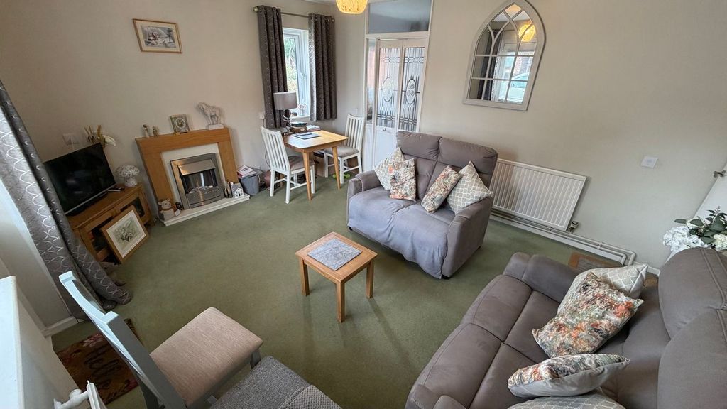 Property photo 2 of 14