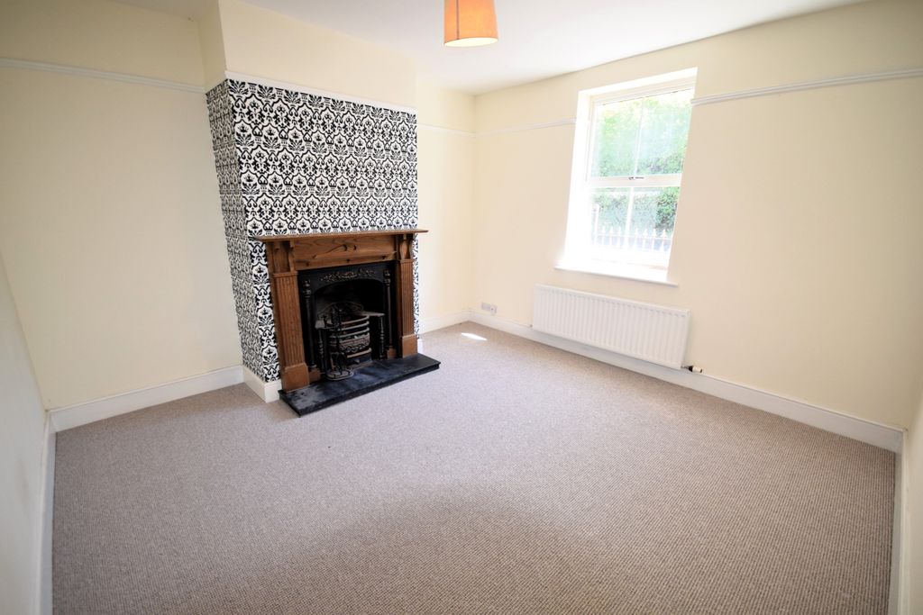 Property photo 2 of 16 Living Room