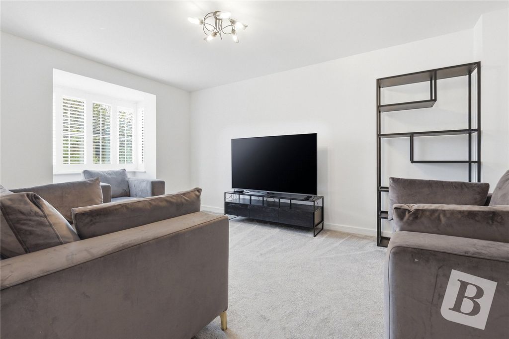 Property photo 2 of 14 Living Room