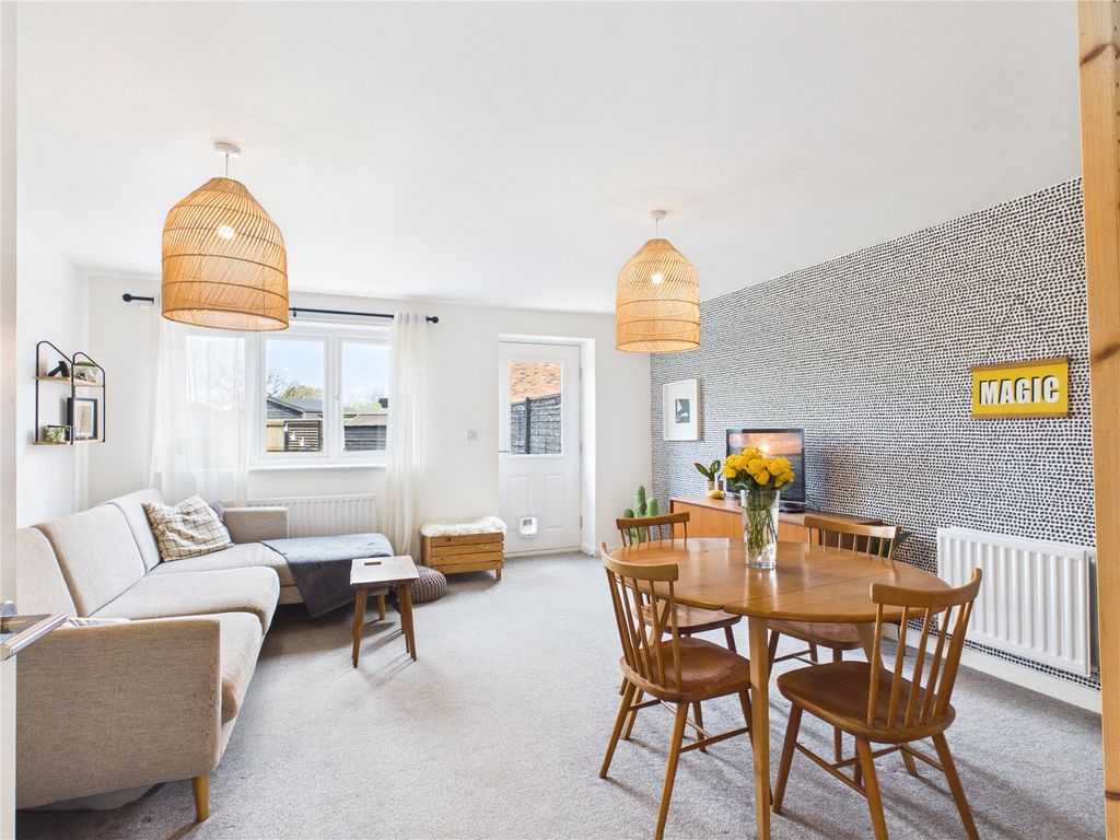 Property photo 3 of 15 Picture No. 04