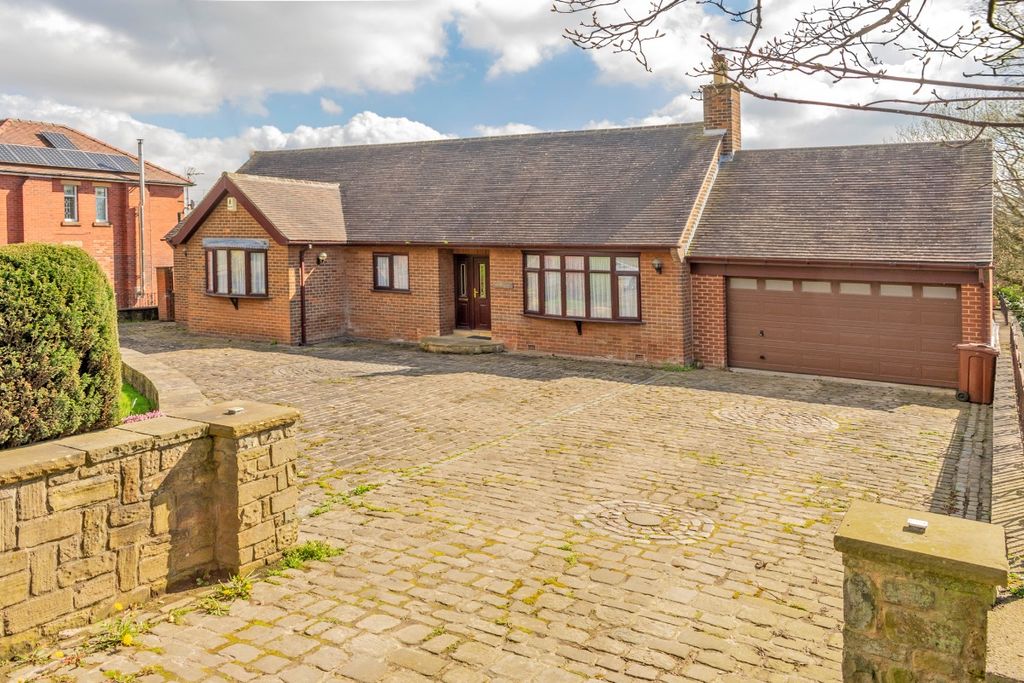Property photo 1 of 35