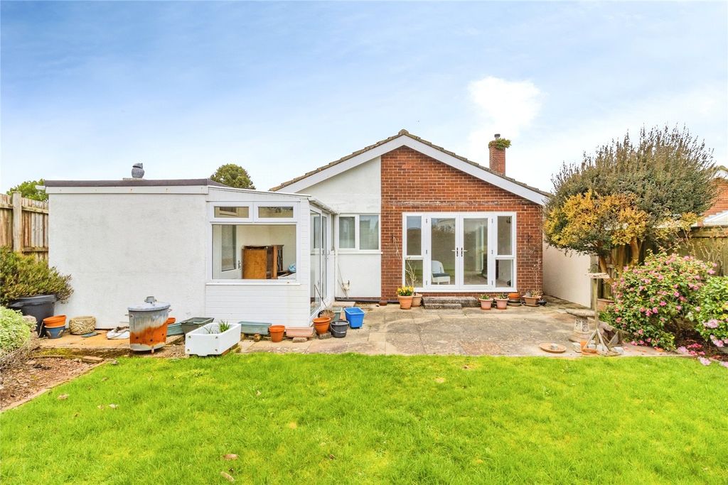 Property photo 2 of 19 Picture No. 30