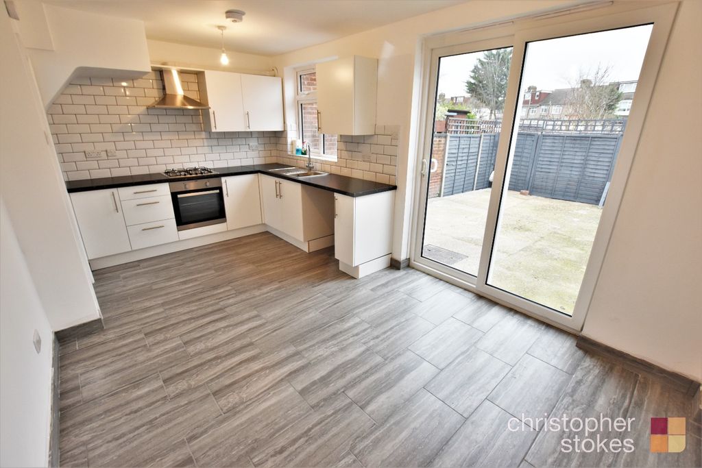 Property photo 2 of 12 5058322