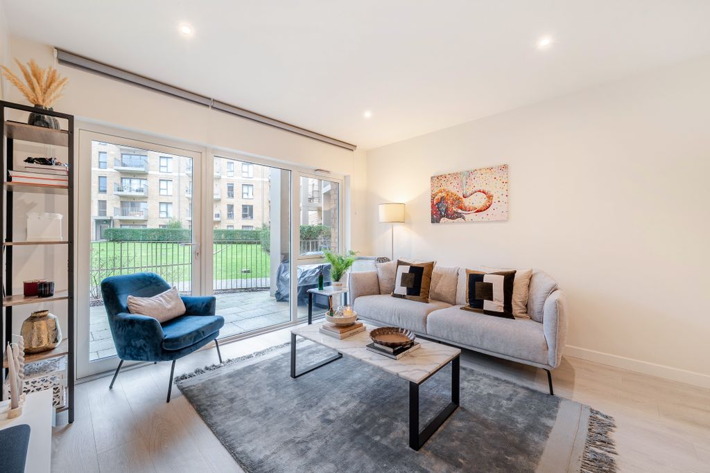 Property photo 2 of 12