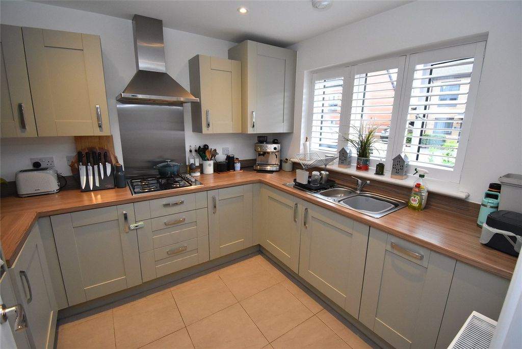 Property photo 3 of 11 Picture No. 08