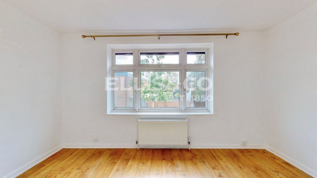 Property photo 3 of 30 Picture No. 23