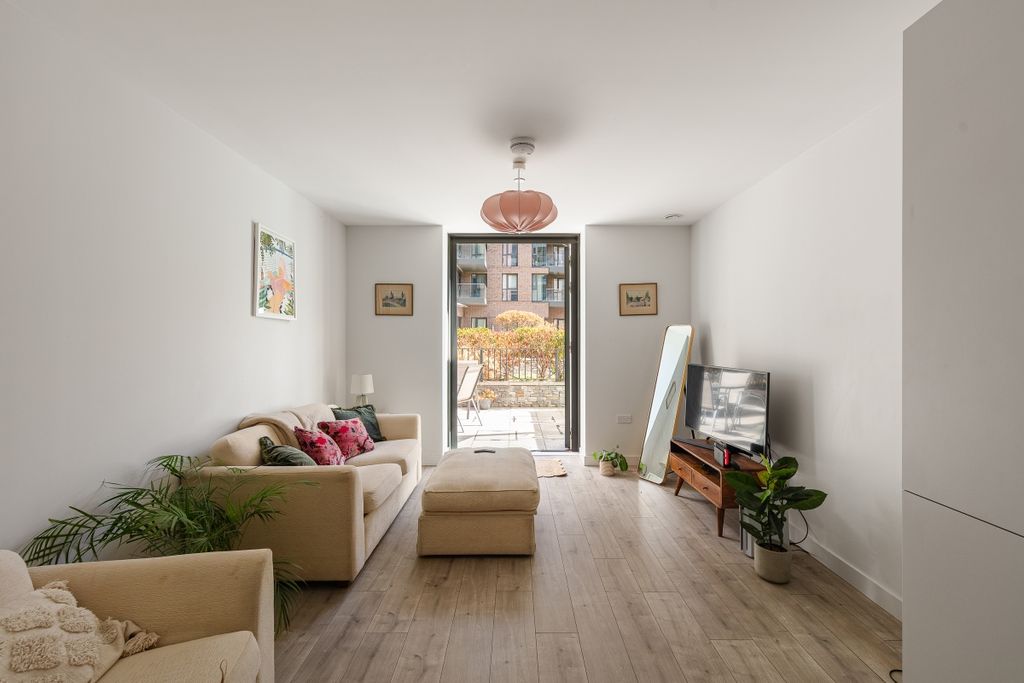 Property photo 1 of 14 094A8959