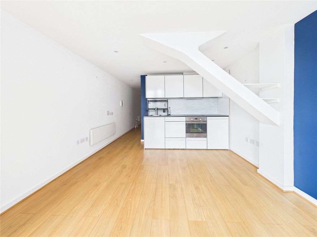 Property photo 3 of 12 Picture No. 06